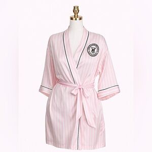 ❤️ VICTORIA’S SECRET SILK ROBE